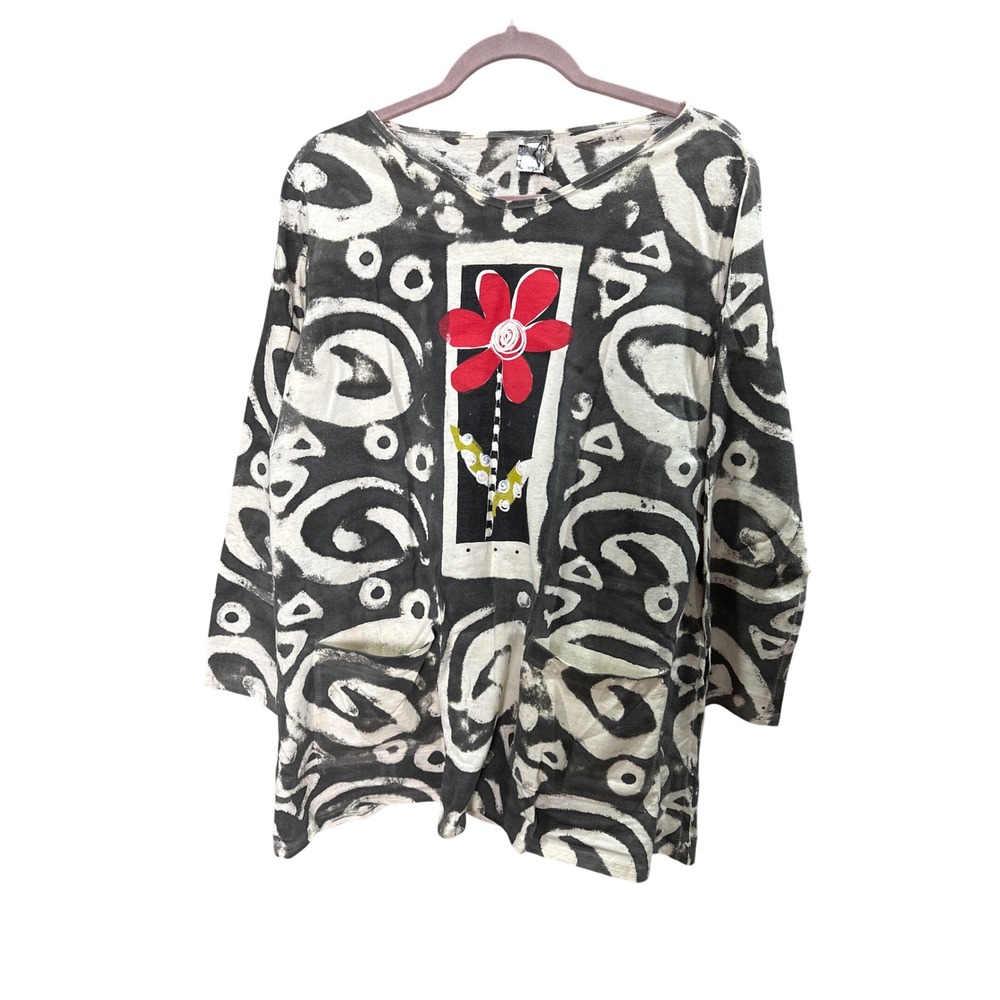 GTM ENT Inc Vintage Women S/M Black White Abstract Flower Tunic Top USA 70407